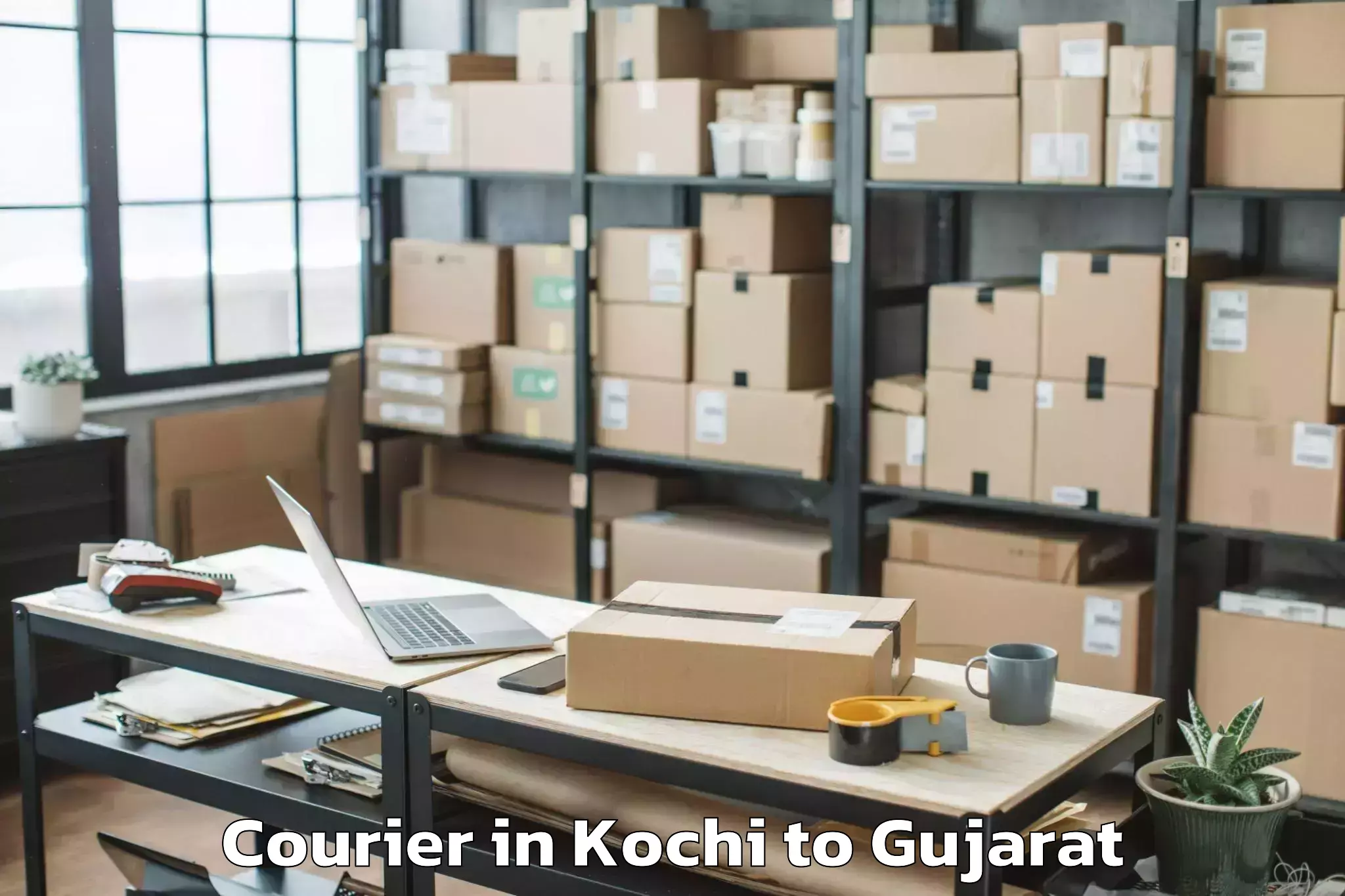 Trusted Kochi to Dhari Courier